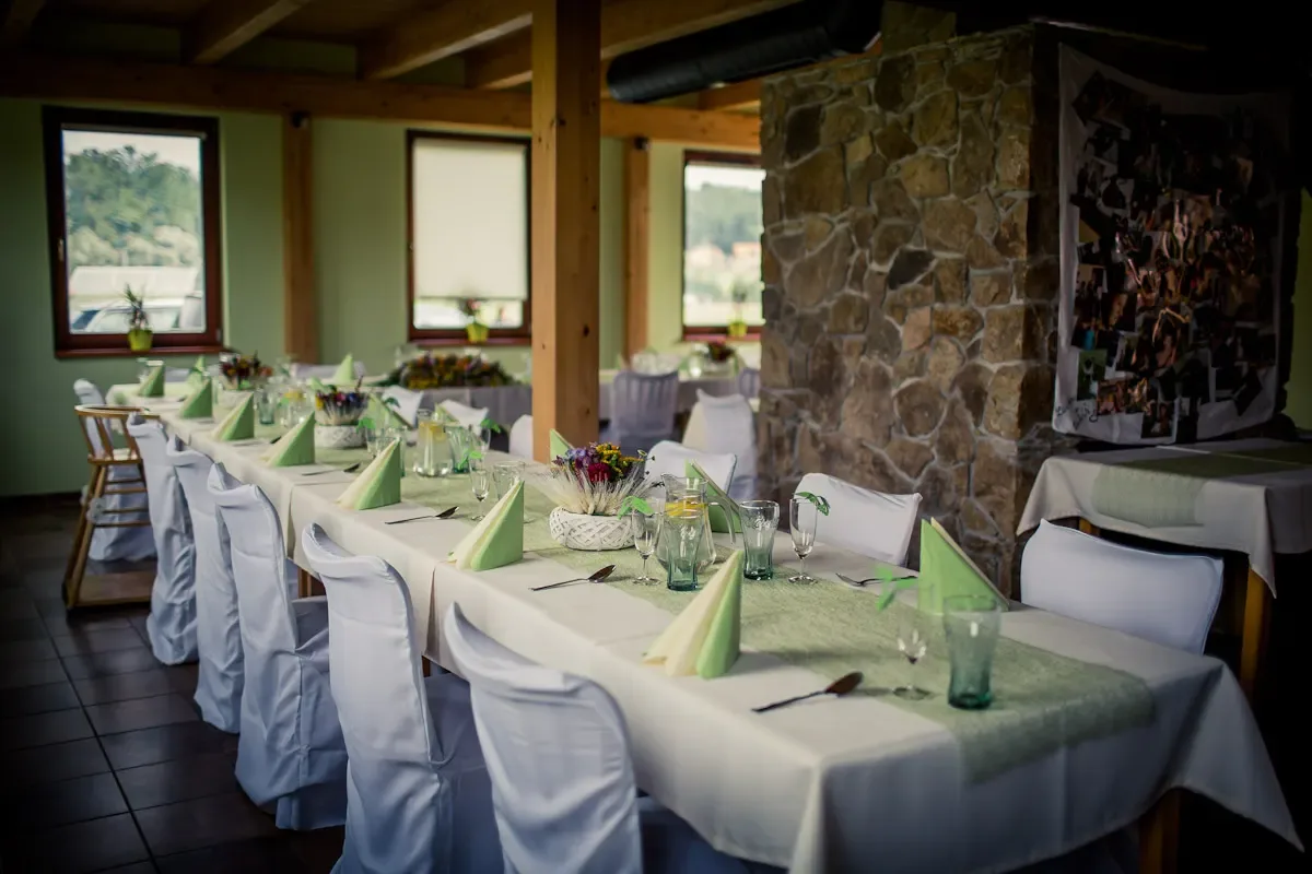 Mesa de boda en el restaurante