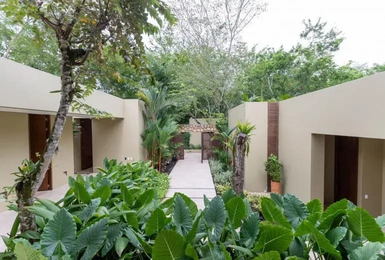 Classy 4BR Villa w/ Pool at Mesa de Yeguas
