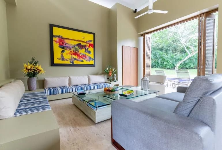 Classy 4BR Villa w/ Pool at Mesa de Yeguas