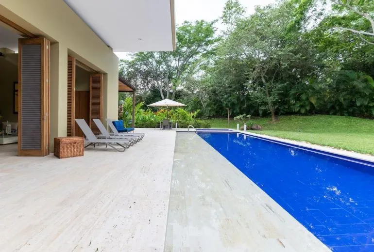 Classy 4BR Villa w/ Pool at Mesa de Yeguas