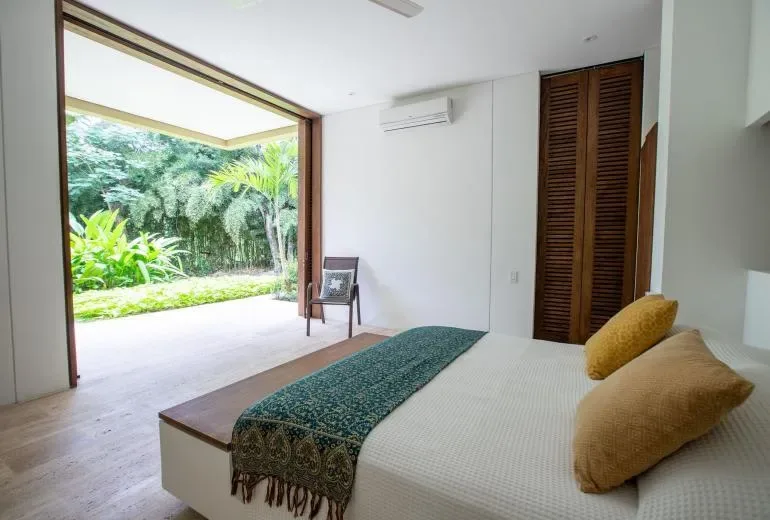 Classy 4BR Villa w/ Pool at Mesa de Yeguas