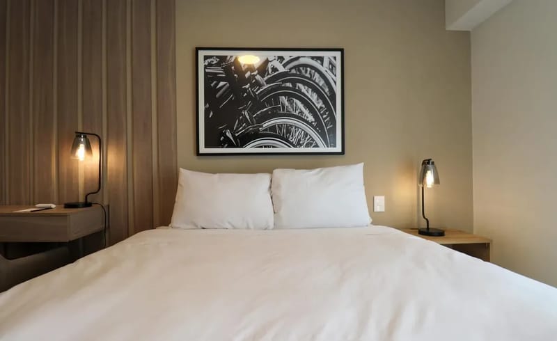 Modern & Cozy 2BR w/ Balcony in Miraflores