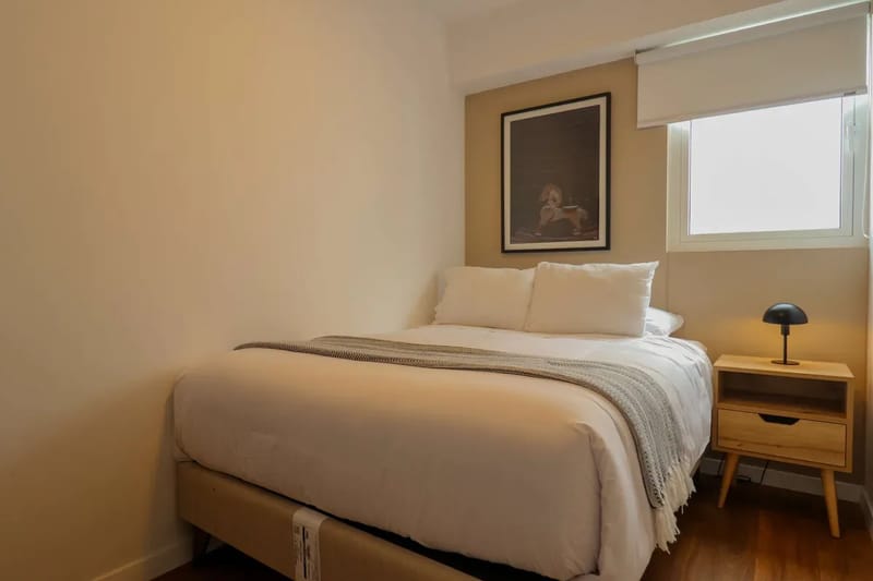 Modern & Cozy 2BR w/ Balcony in Miraflores