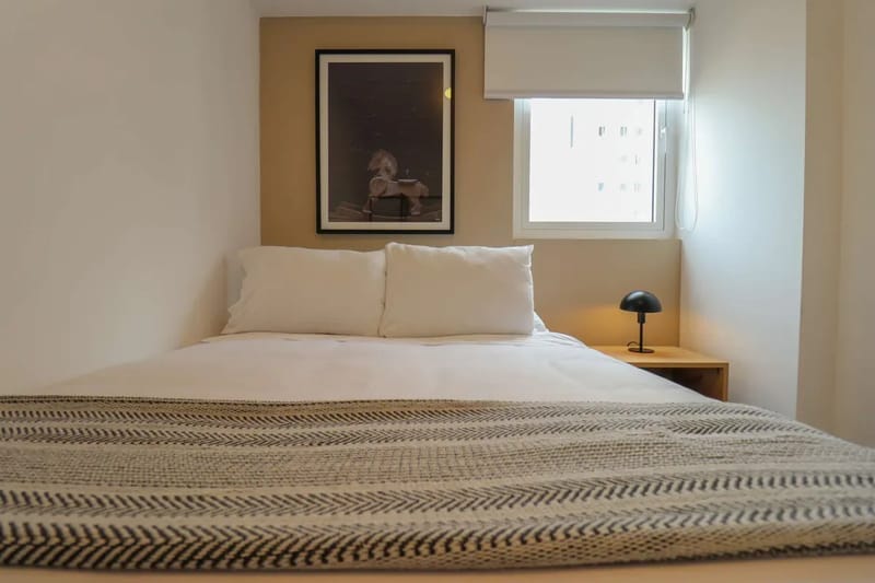 Modern & Cozy 2BR w/ Balcony in Miraflores