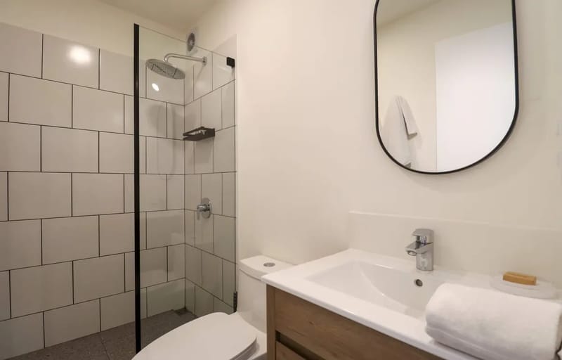Modern & Cozy 2BR w/ Balcony in Miraflores