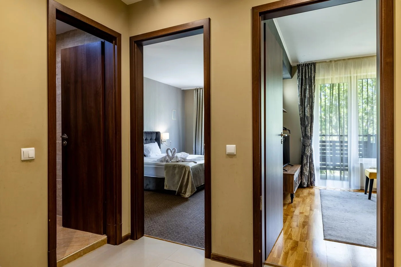 Three-bedroom Azalea apartment