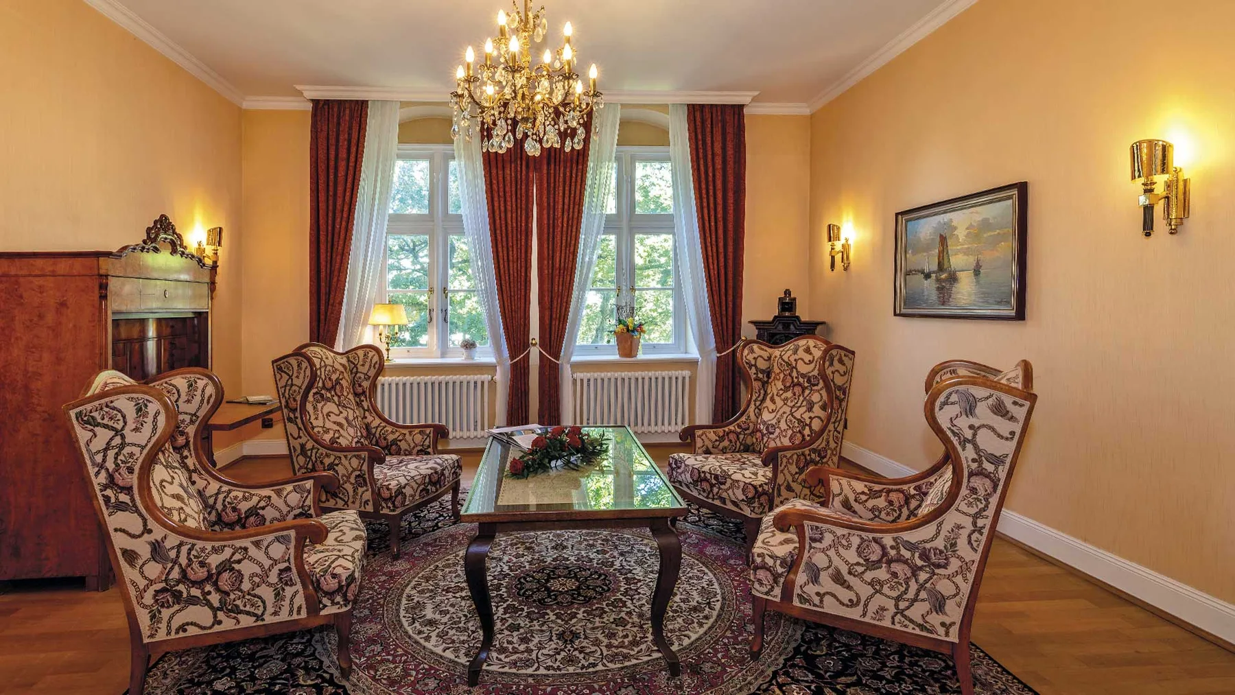 Hotel library