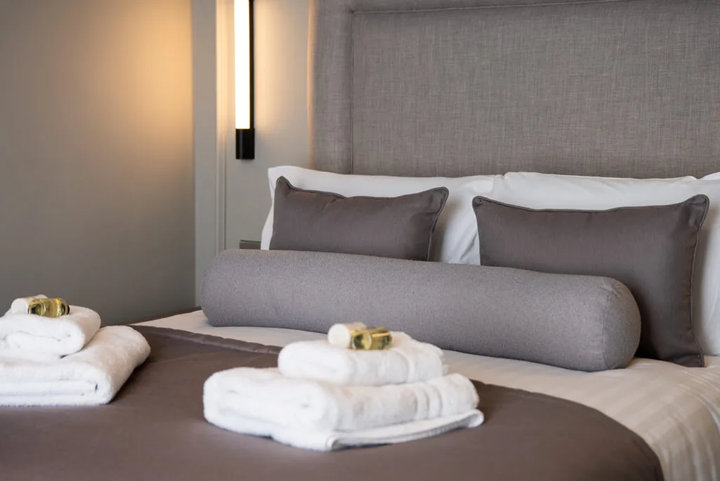 Cae Mor Hotel room