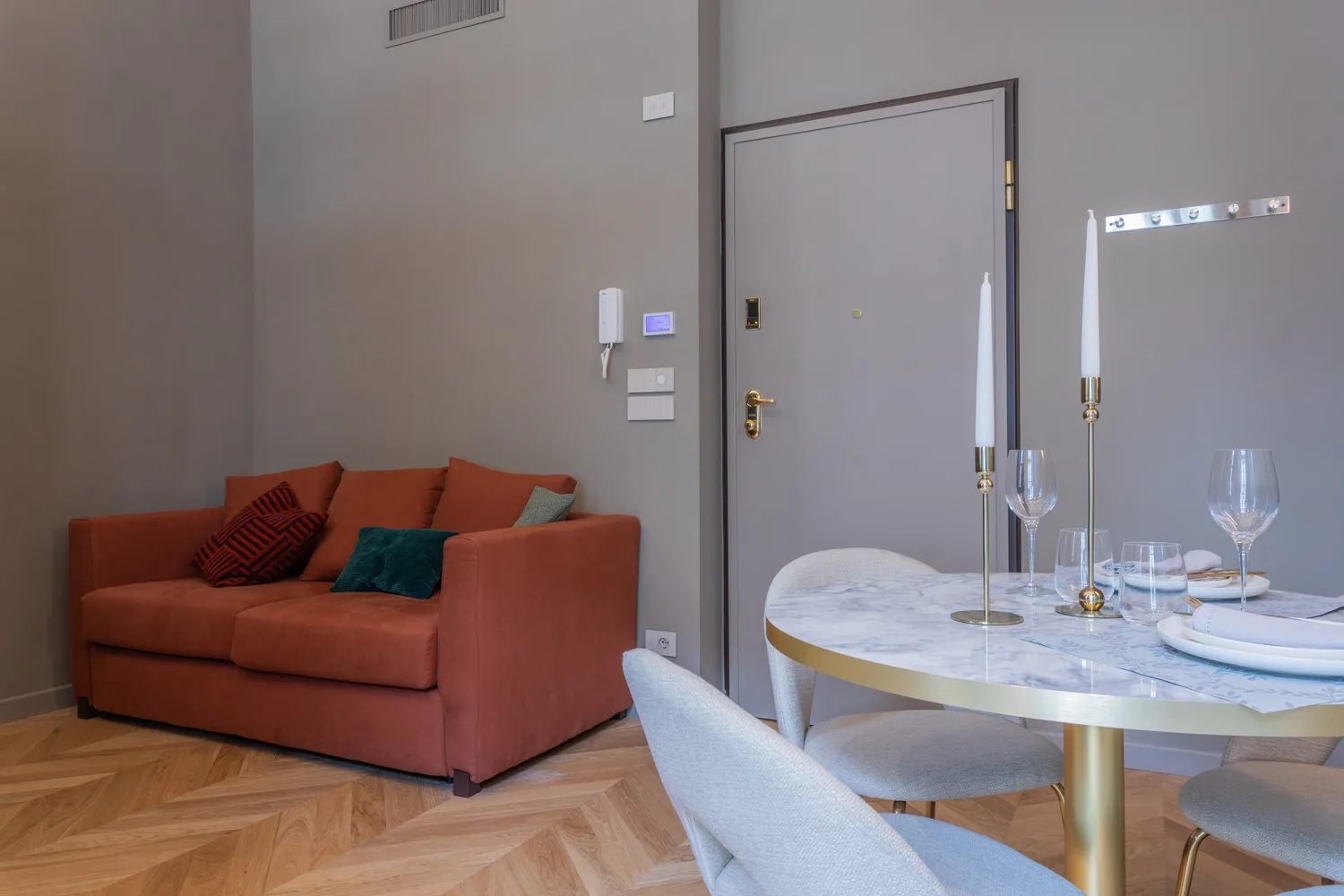 Lagrange Design Apartment - Alfa