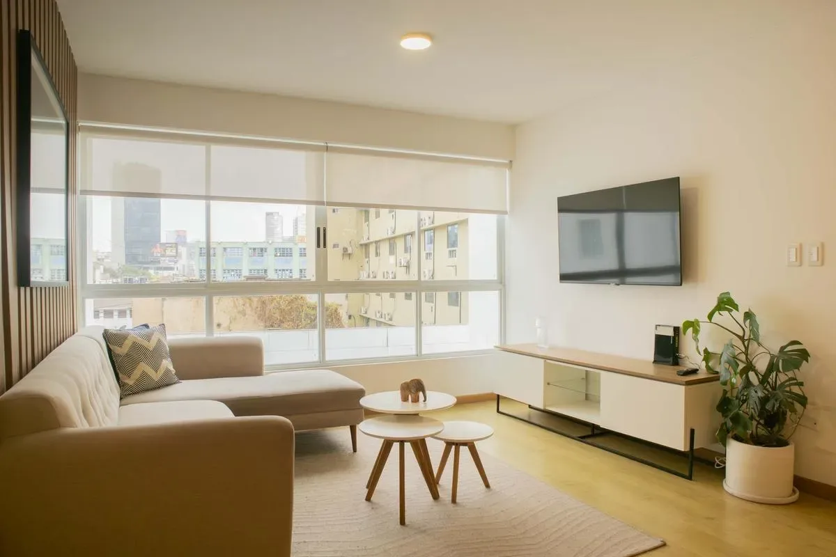 Astonishing 2BR in Miraflores