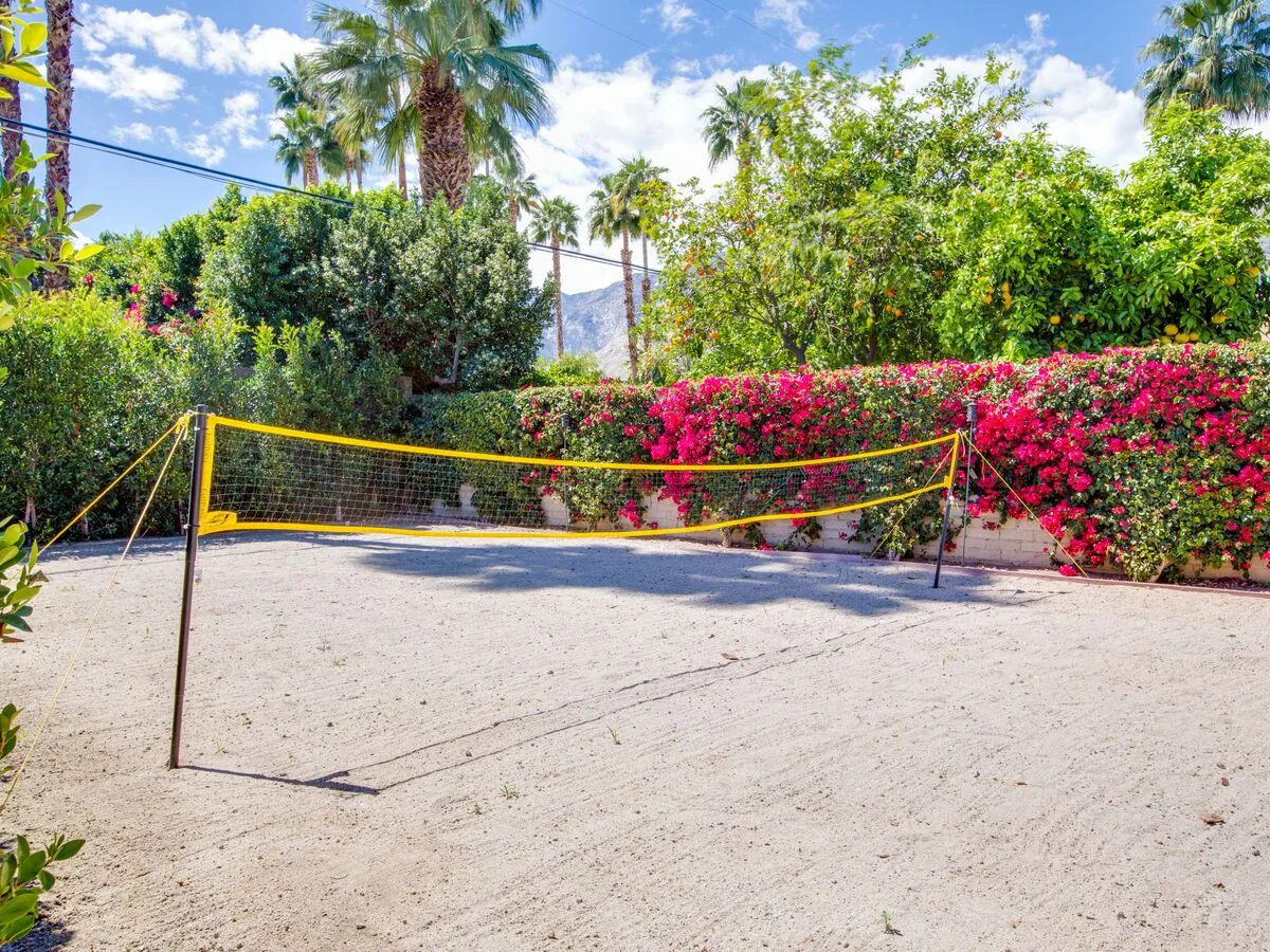 San Lucas Hideout