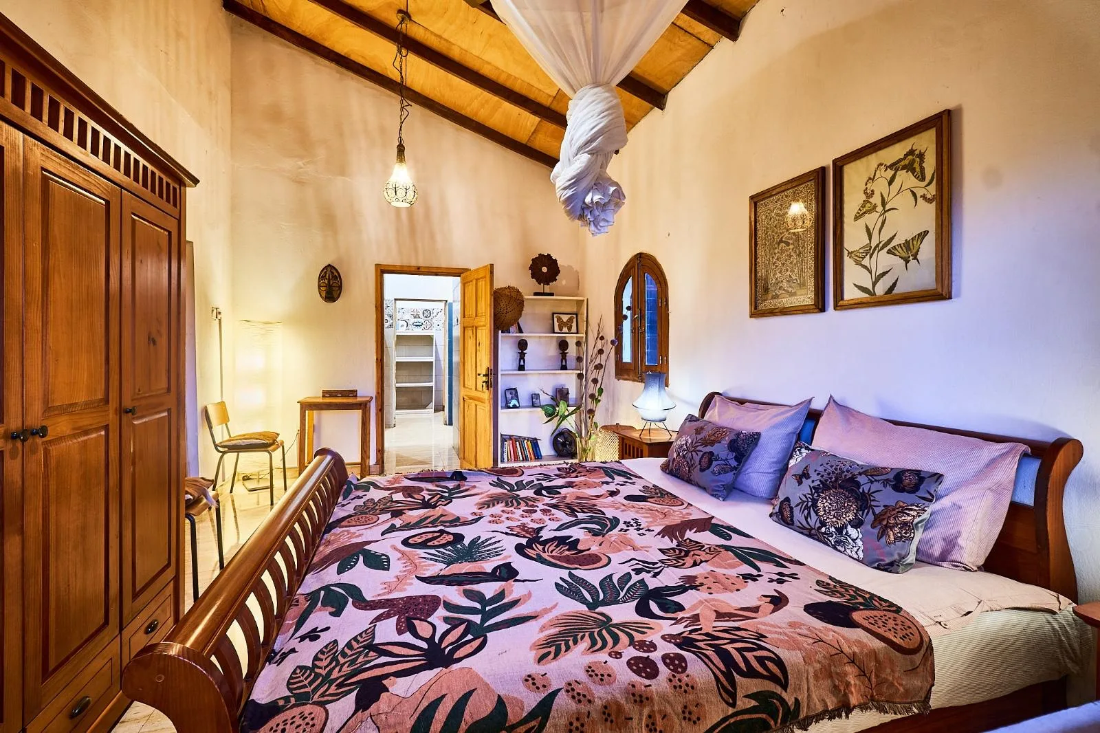 Mansa Musso Treehouse Lodge