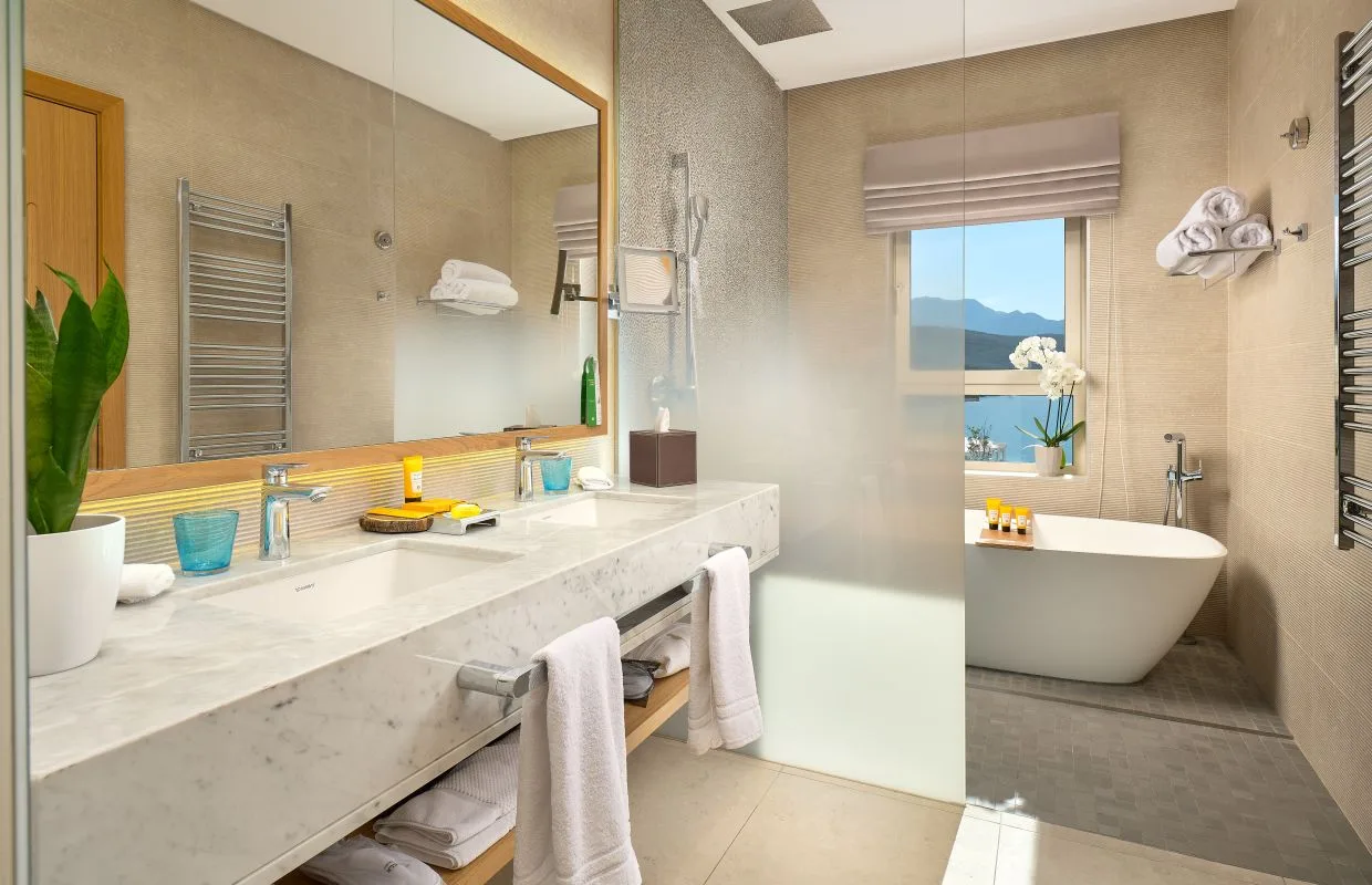 Bathroom sink