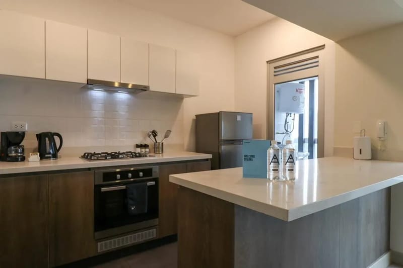 Majestic 2BR w/ Modern balcony in Miraflores