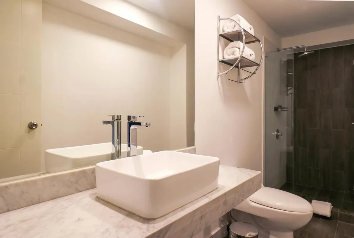Majestic 2BR w/ Modern balcony in Miraflores