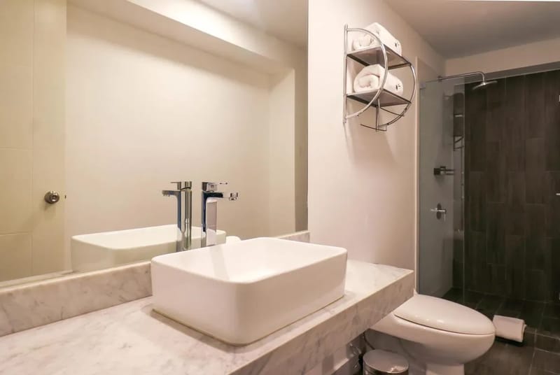 Majestic 2BR w/ Modern balcony in Miraflores