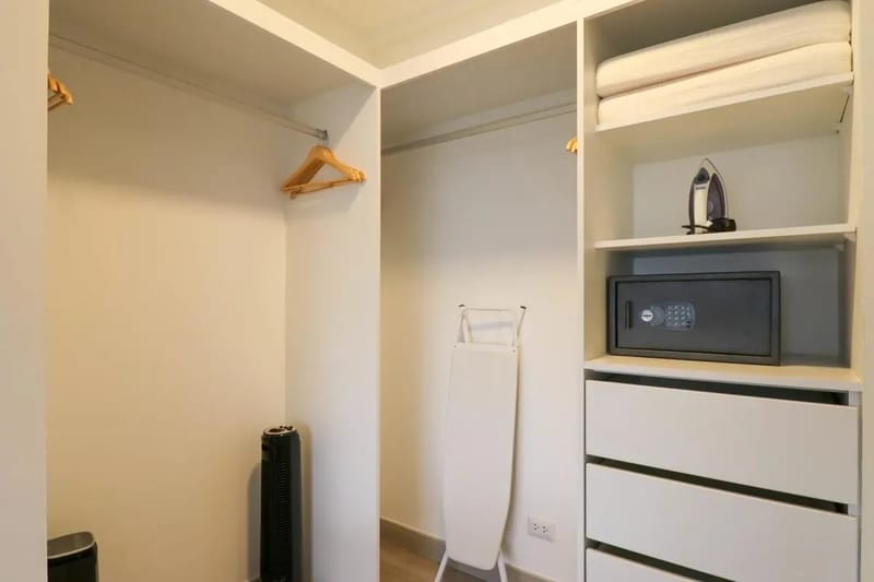 Majestic 2BR w/ Modern balcony in Miraflores