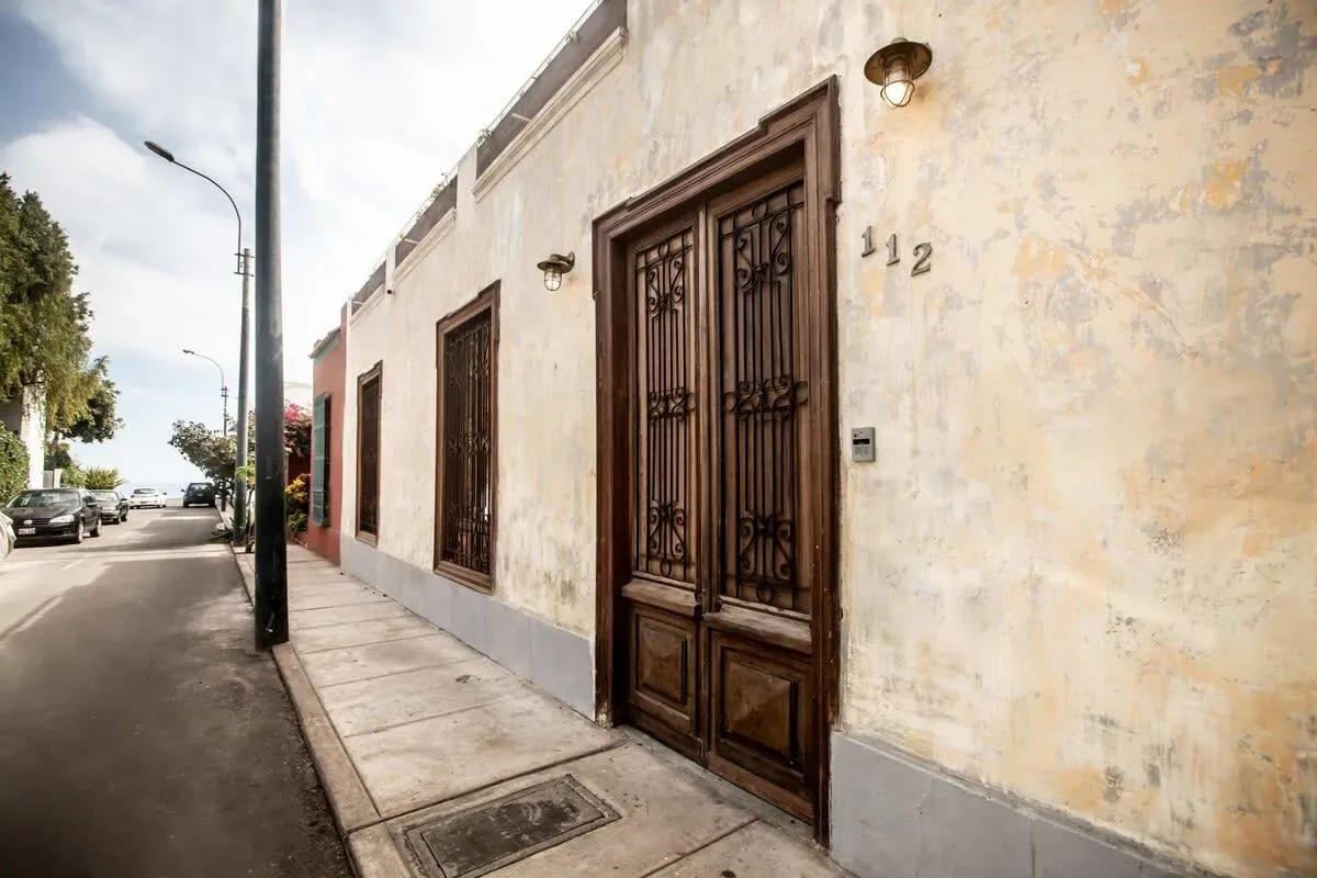 Villa with Rooftop Terrace in Barranco