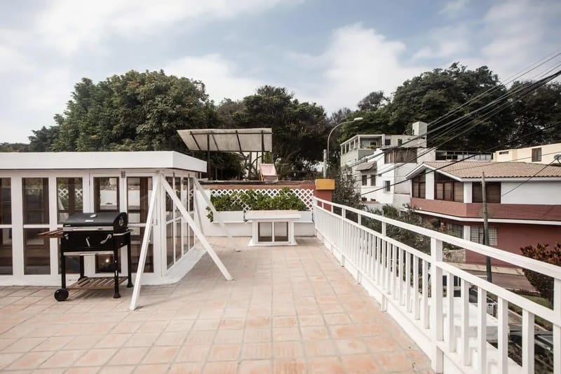 Villa with Rooftop Terrace in Barranco