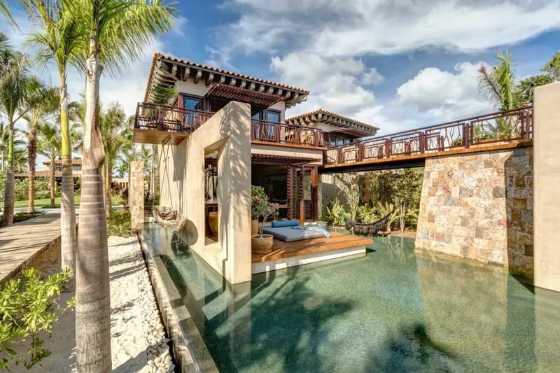 Exclusive 10BR w/ Infinity Pool & Ocean Views