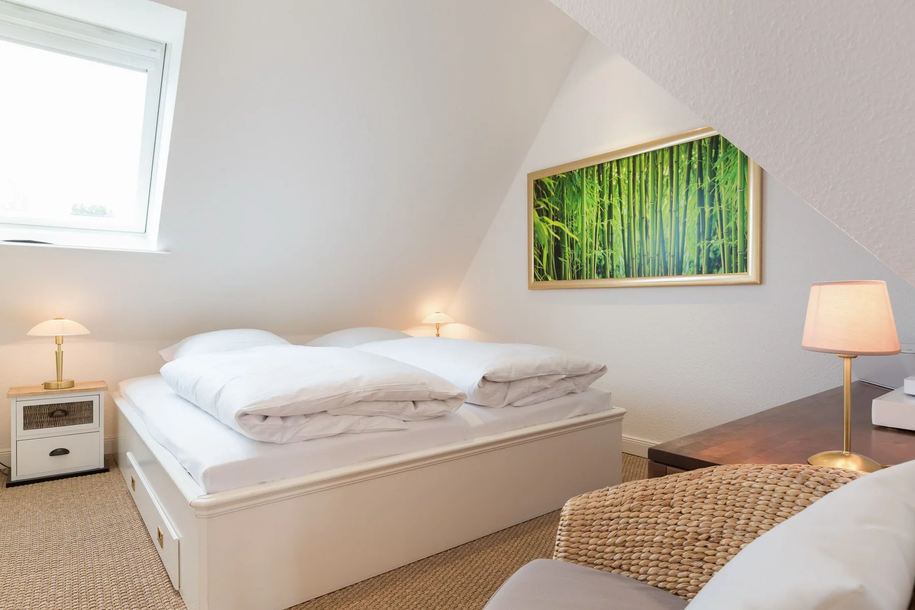 In zentraler und ruhiger Lage gelegenes 3-Raum Appartement im OG- und DG
