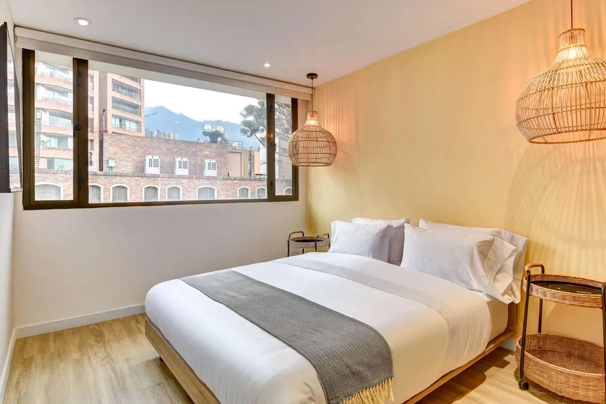 Intimate 2BR in Zona T