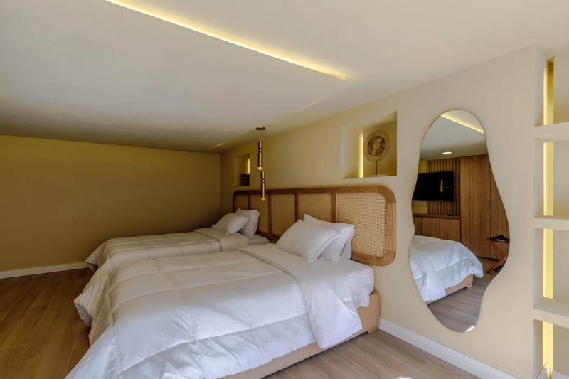 Chic 2BR w/Balcony in Cartagena Historic Center