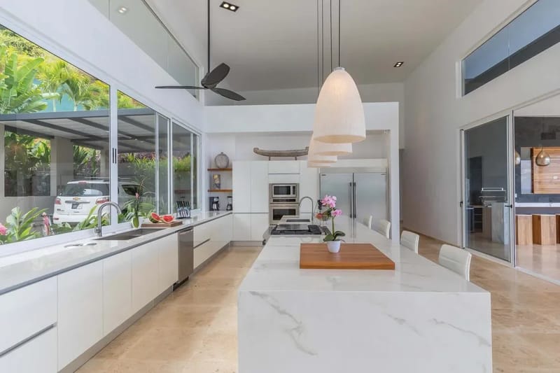 Expansive 5BR Villa w/ Ocean & Jungle Views