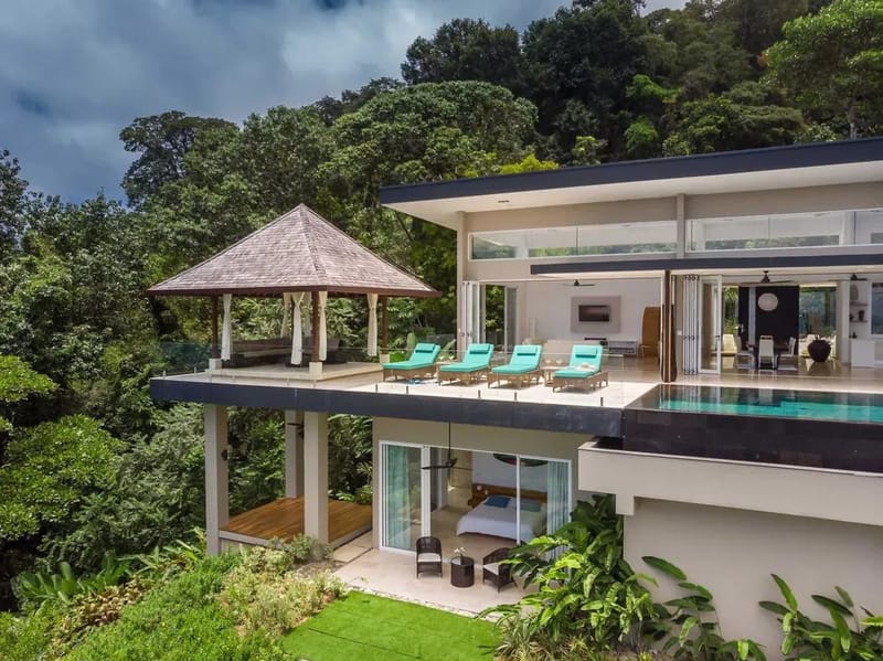 Expansive 5BR Villa w/ Ocean & Jungle Views