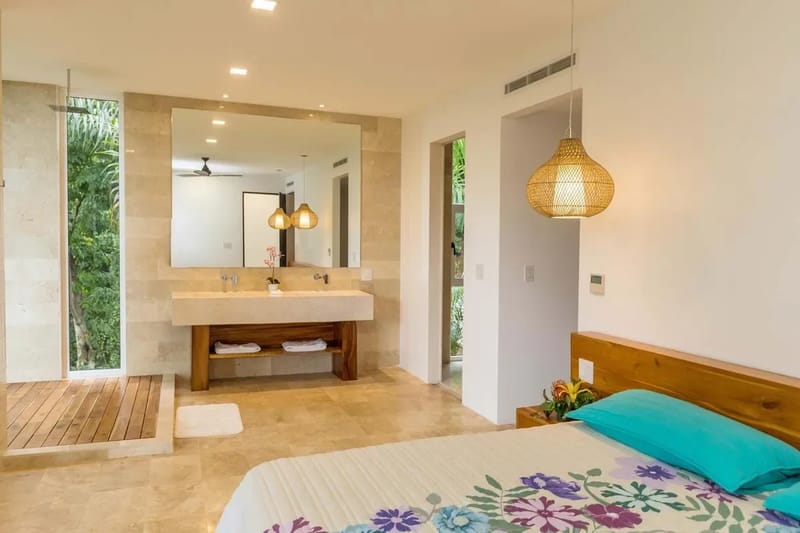 Expansive 5BR Villa w/ Ocean & Jungle Views