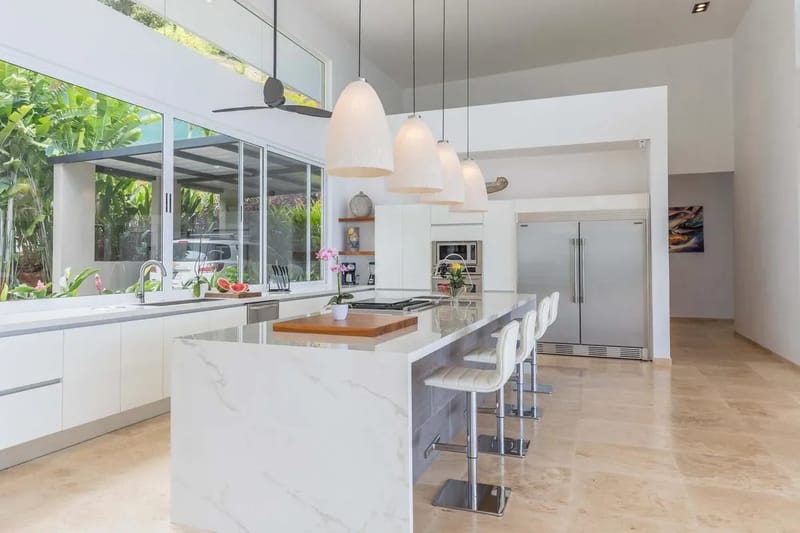Expansive 5BR Villa w/ Ocean & Jungle Views