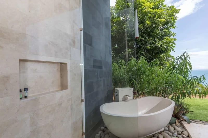 Expansive 5BR Villa w/ Ocean & Jungle Views