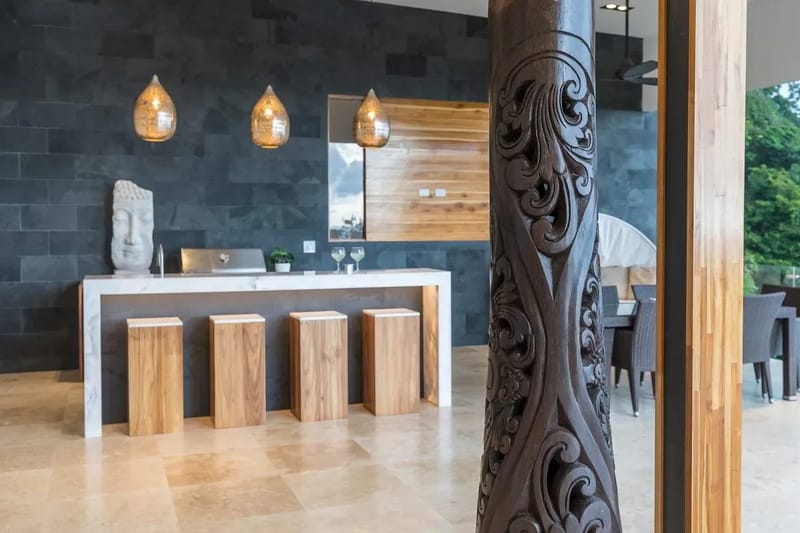 Expansive 5BR Villa w/ Ocean & Jungle Views