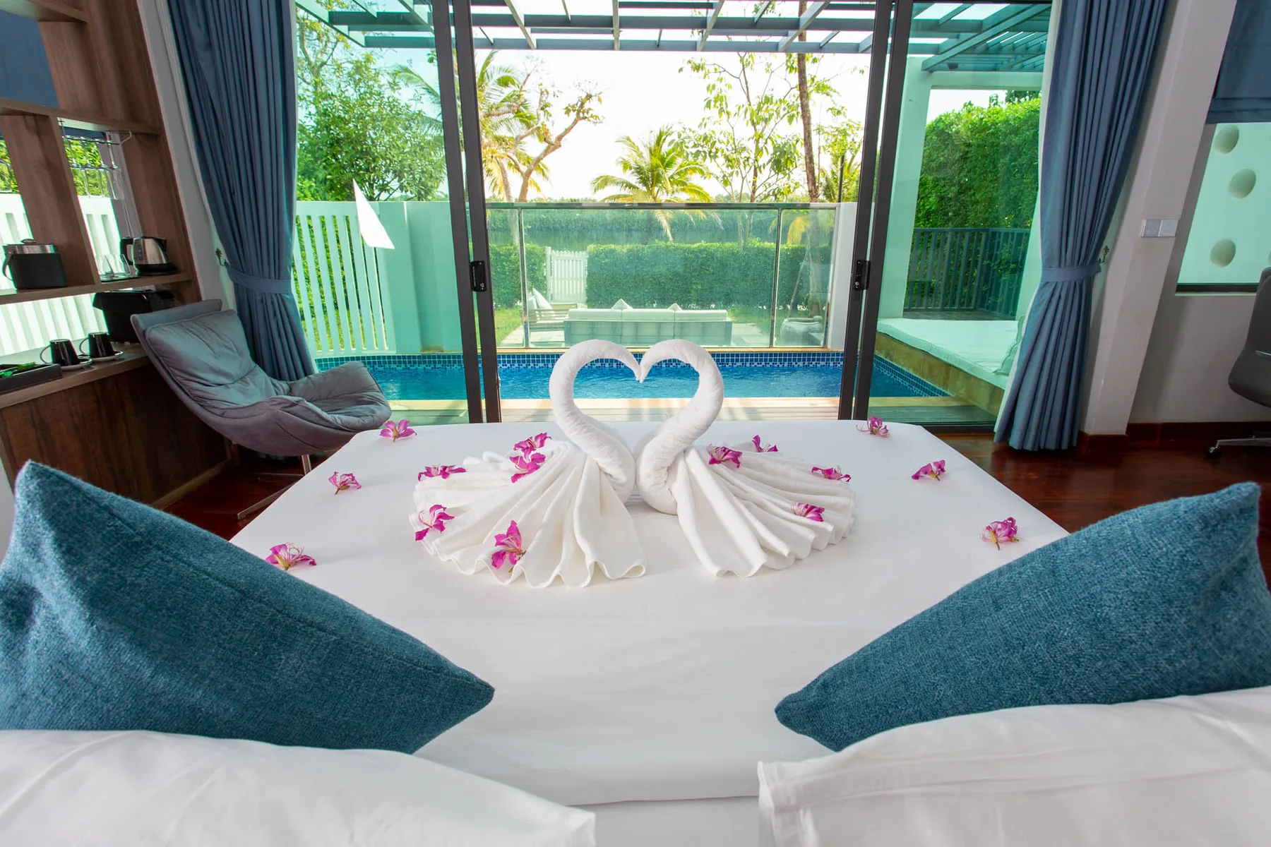 Villa de un dormitorio con piscina