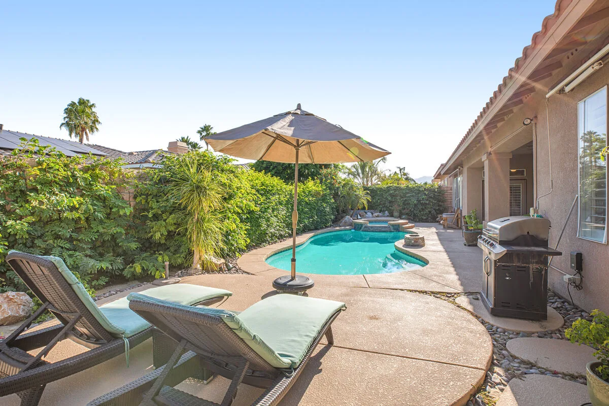 Whitehawk At Palm Desert