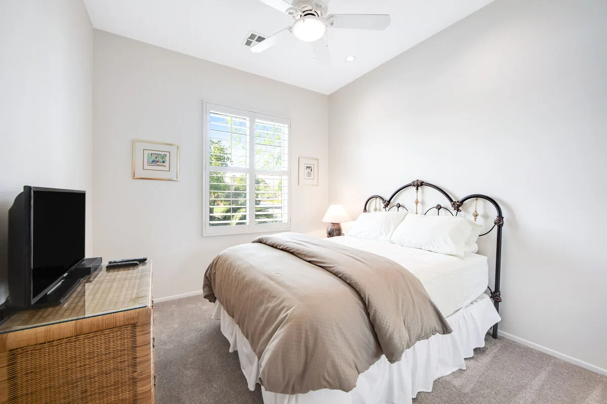 Whitehawk At Palm Desert