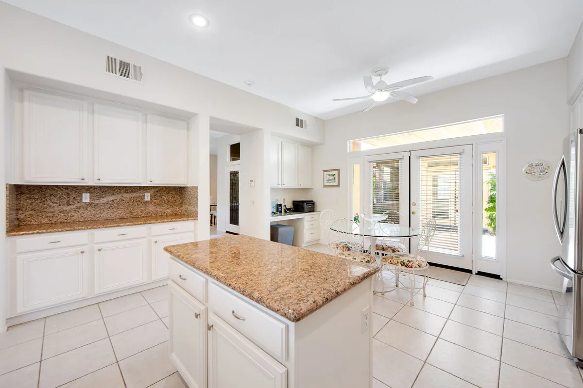 Whitehawk At Palm Desert