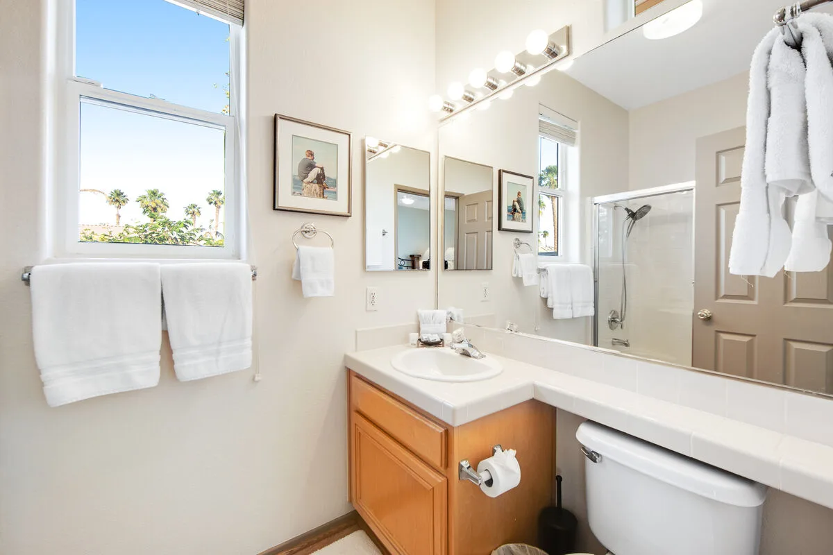 Whitehawk At Palm Desert