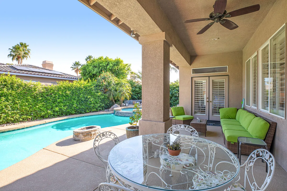 Whitehawk At Palm Desert