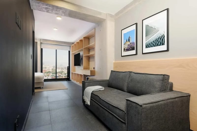 Urban Vibes 1BR w/ Balcony in Tabacalera