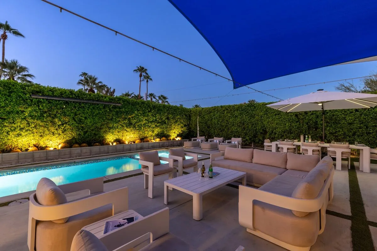 Modern Desert Oasis