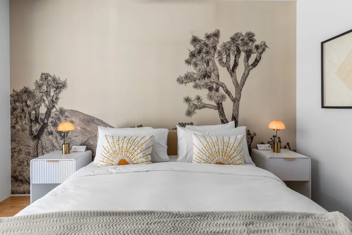 Modern Desert Oasis