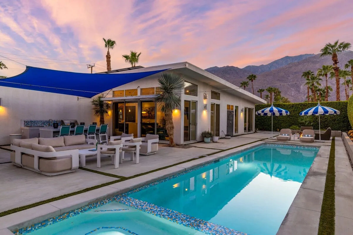 Modern Desert Oasis