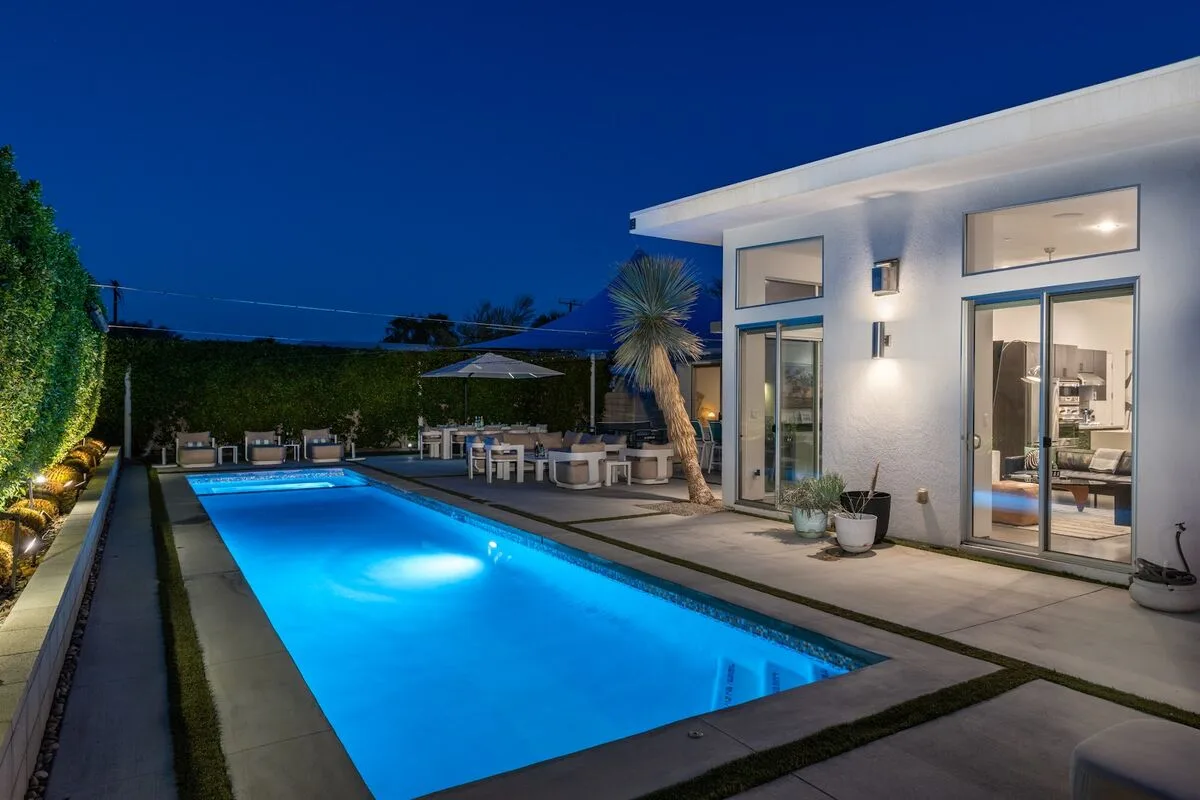 Modern Desert Oasis