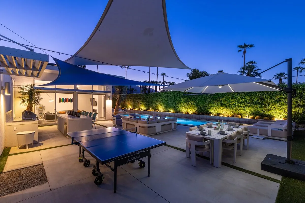 Modern Desert Oasis