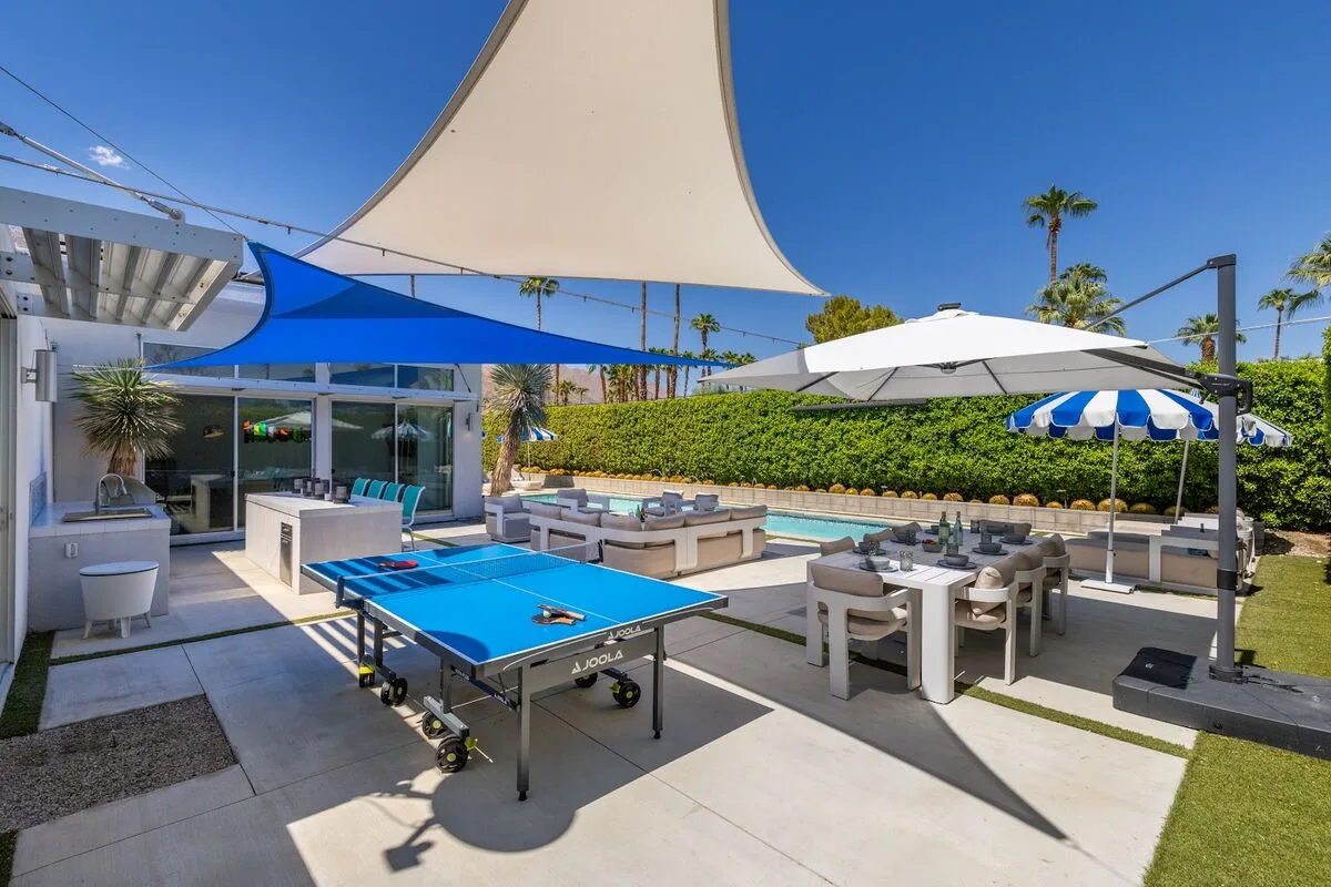 Modern Desert Oasis