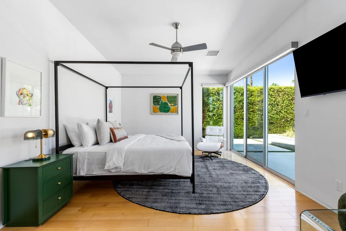 Modern Desert Oasis