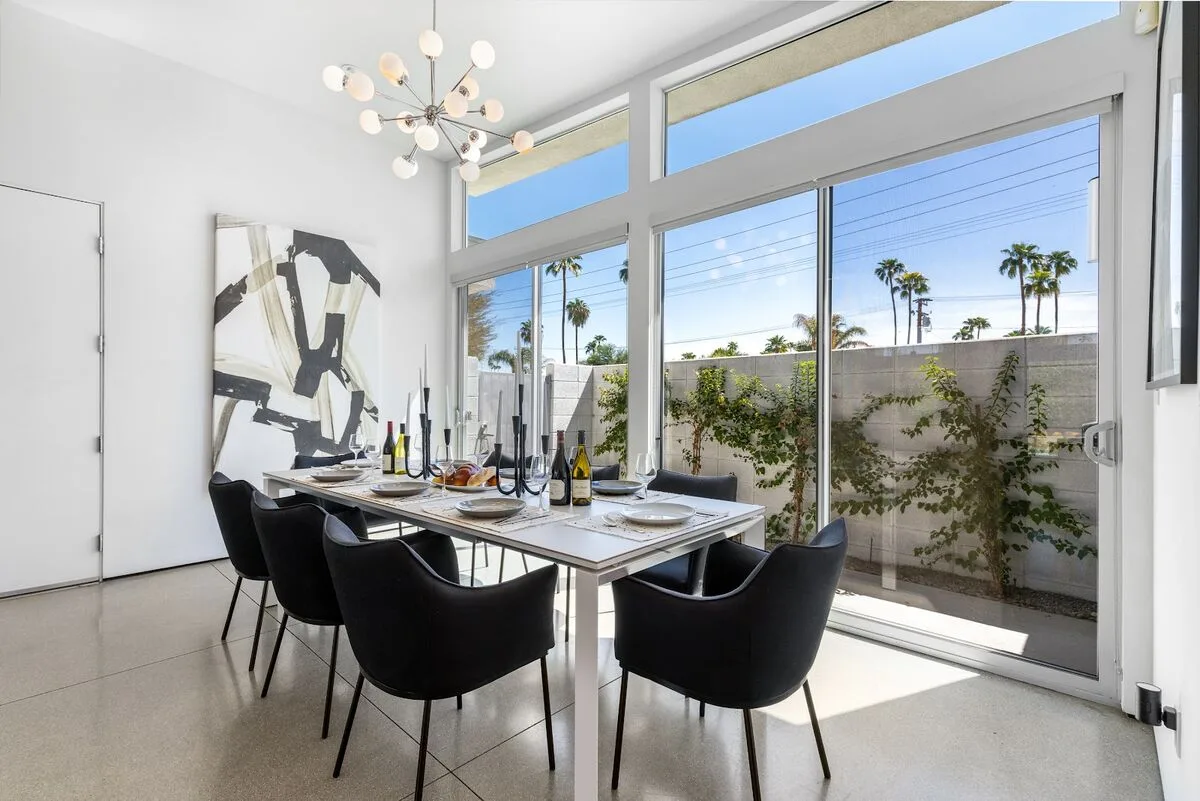 Modern Desert Oasis