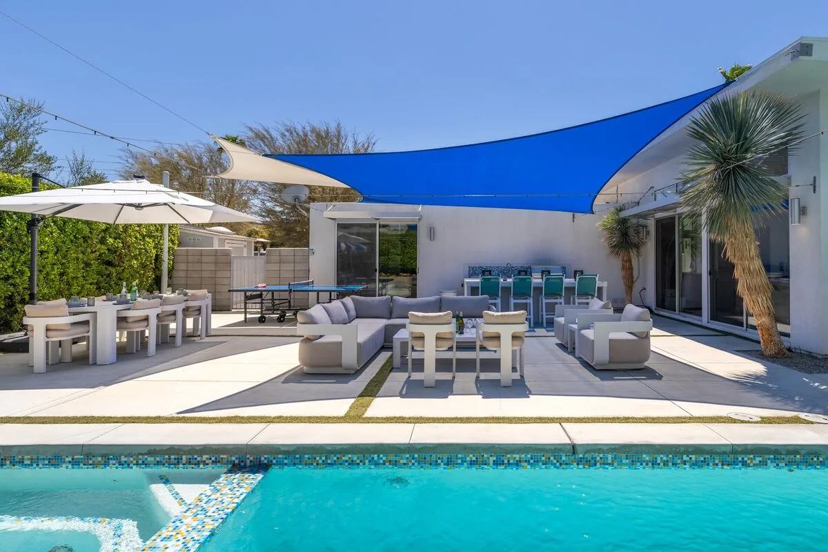 Modern Desert Oasis