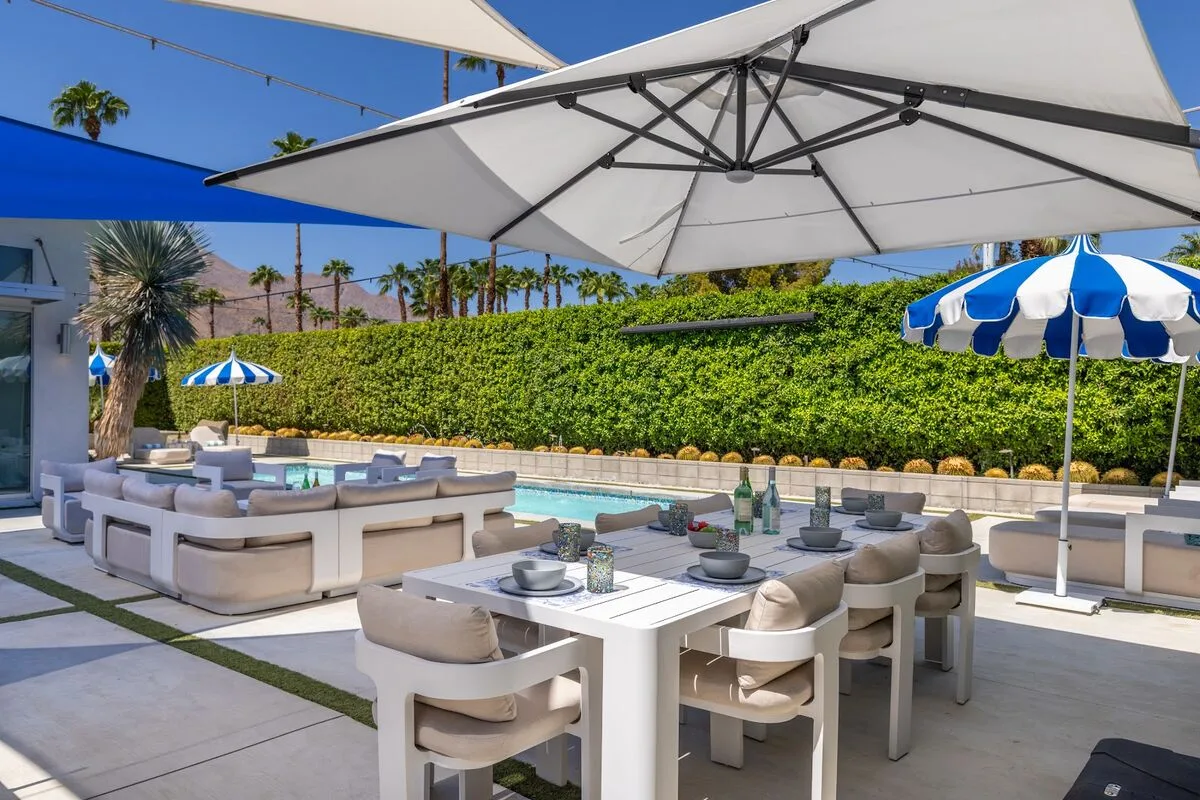 Modern Desert Oasis